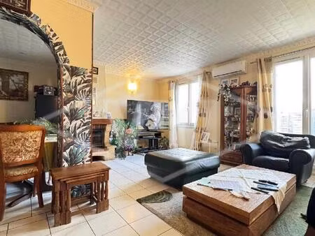 vente maison 5 pièces 82 m² combs-la-ville (77380)