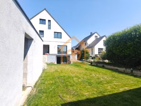 à geispolsheim village : appartement avec garage  parking et un