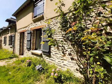 campagne de saint erblon  longère rénovée de 170m2 entourée par des prairies