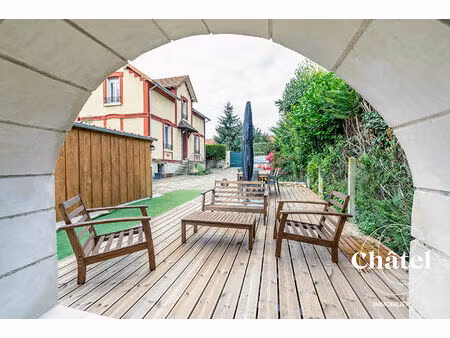 maison bourgeoise - 4 ch - sous sol - garage et annexe