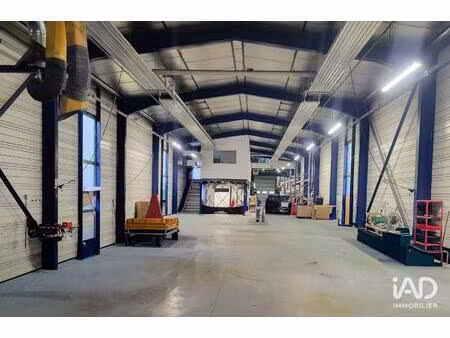 vente murs commerciaux 920 m²