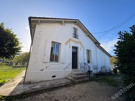 maison des années 30 proche du centre ville et son studio loué.