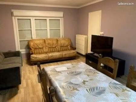 maison 3 chambres 8 couchages 1300e/mois