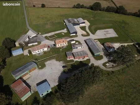 garage / local / atelier / grand bureau