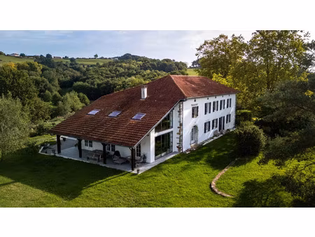 vente maison 12 pièces 530 m² bardos (64520)