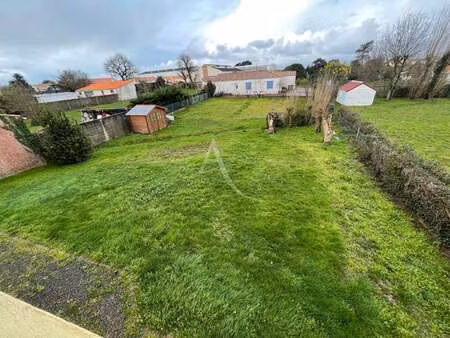 vente terrain à la chaize-giraud (85220) : à vendre / 697m² la chaize-giraud