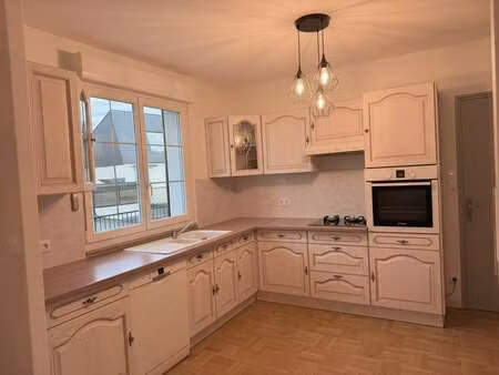 vente maison à sablé-sur-sarthe (72300) : à vendre / 88m² sablé-sur-sarthe