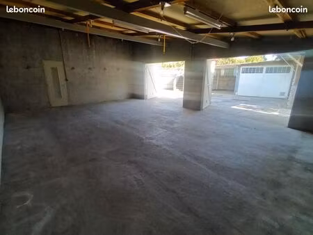 location entrepôt avec dépendances idéal artisan ou stockage sur livron