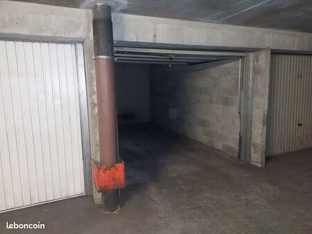 garage fermé bellegarde