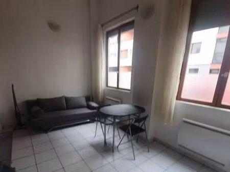 location appartement 1 pièce 35 m² à lyon 2 (69002)