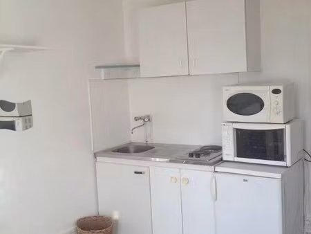 location appartement 1 pièce 21 m² à paris 20 (75020)
