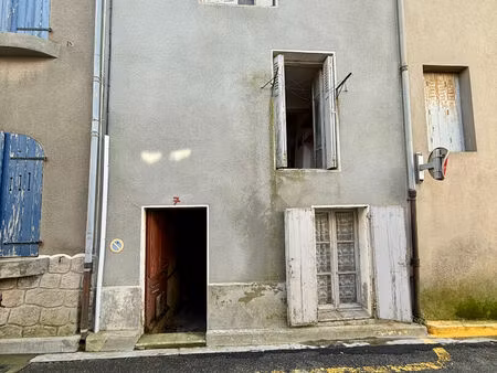 trèbes maison à rénover sur trois niveaux avec remise en face et possibilité garages suppl