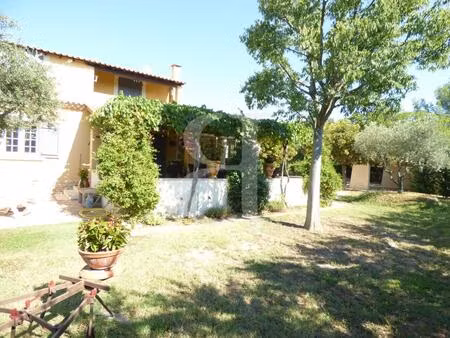 jolie villa avec terrain à carpentras