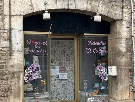 local commercial à louer marnay