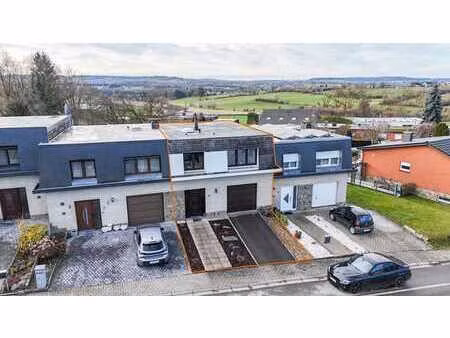 maison 3 ch. avec jardin aménagé  terrasse et vue dégagée