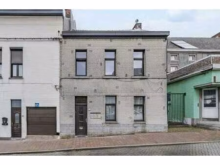 immeuble de rapport avec extérieur