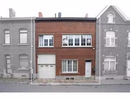 immeuble de rapport 3 unités + garage/entrepôt