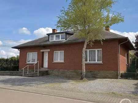 villa de 200m² habitables 4 chambres à vendre à dinant