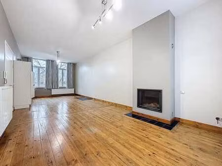 appartement plain-pied 3 chambres  parking  jardin commun