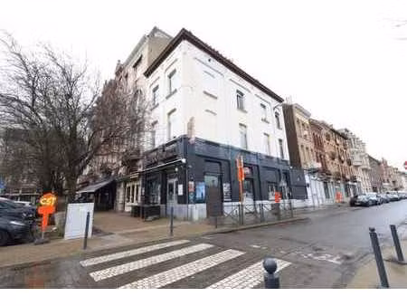 immeuble de rapport 3 unités - place élisabeth