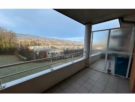 location appartement  m² t-2 à rumilly  990 €