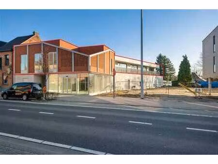 commerce - rez-de-chausée