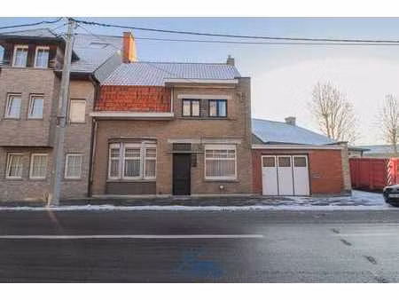 te renoveren woning met tuin en garage in ledegem