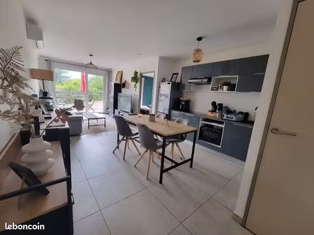 appartement 47m² balecon + garage