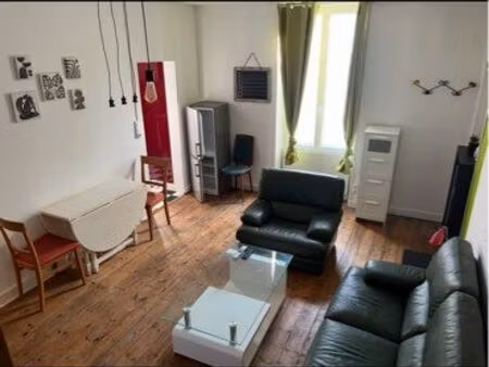 logement f2 à l année