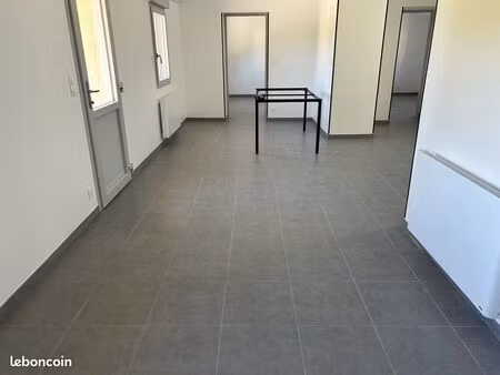 maison de deux chambres