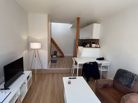 rive droite - chasse royale maison meublée ou nue avec jardin