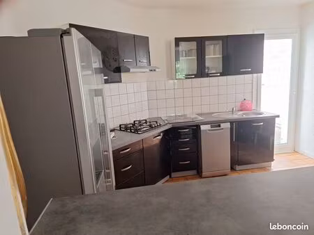 ? maison t2 meublée – 59 m² – jardin + parking