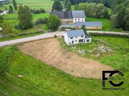 à vendre - terrain constructible de 8 33 ares à attert