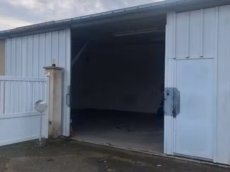 hangar de stockage à louer