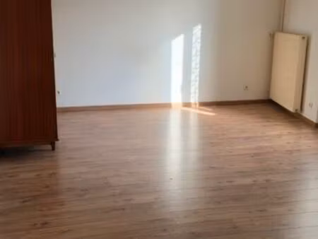 maison a louer montamise