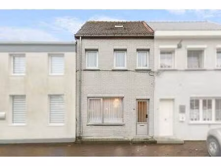 maison au cœur de denderbelle