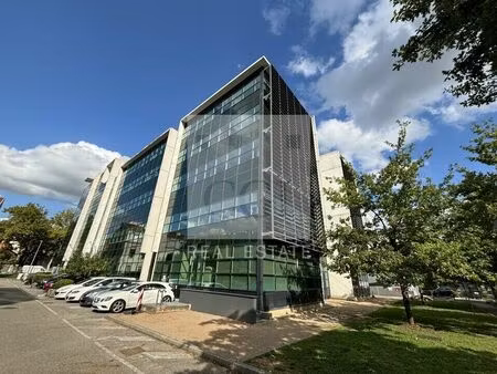 location bureau 1589 m² à lyon 8 (69008)