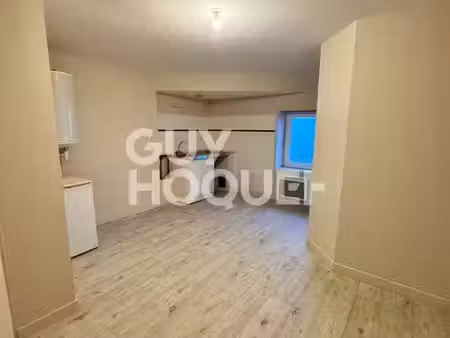 appartement de 27m² à louer - centre saint laurent d’agny