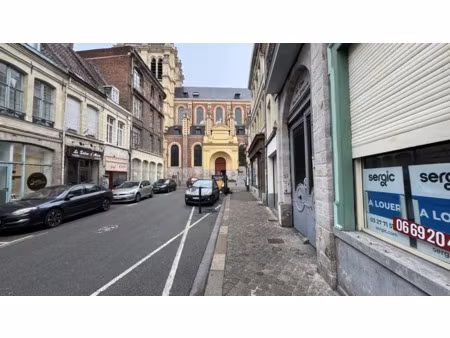 a louer - local commercial 33 m² en centre ville -douai