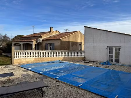 villa 125 m2 plain pied  avec piscine sur 1000 m2.