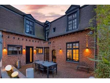 louise : charmante arrière maison rénovée