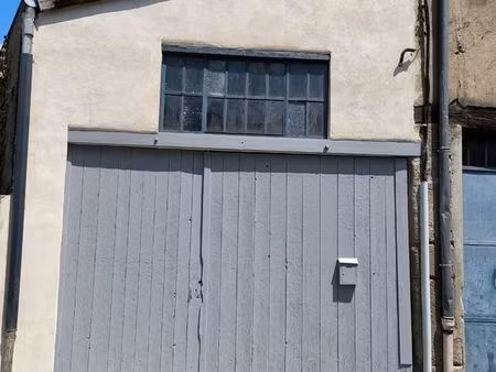 local dépôt 120m2 sécurisé sur givors