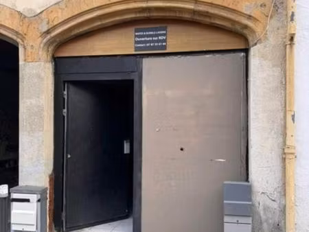 local commercial 27 m²