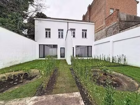 botanique  projet casco – maisons 4ch ± 233m² +jardin +cave