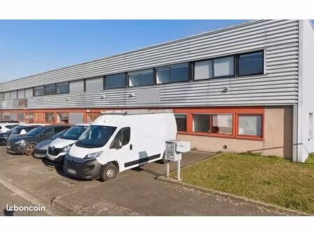 bureaux 100 à 150 m2 vaulx-en-velin la côte (proche transport & za 7 chemins)
