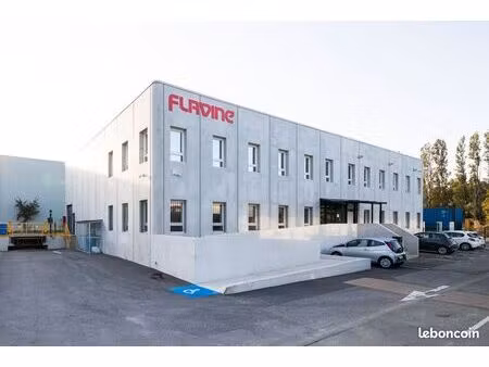 vente local d'activités 555 m²