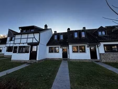 maison mitoyenne dans le village de vacances