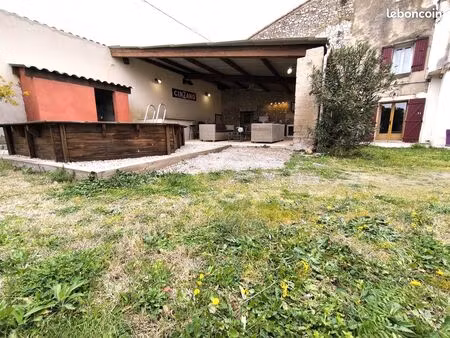 orgon - maison 4 pièces - 202 m² utiles - garages & piscine