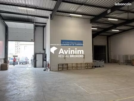 local 1009 m² marseille