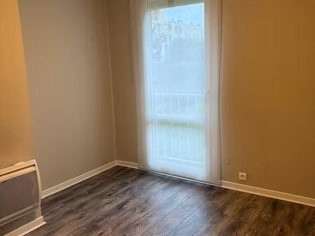 cabinet bureau médical paramédical